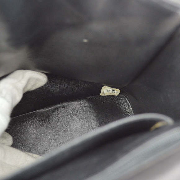 CHANEL Black Lambskin Shoulder Bag 56377 - Picture 11 of 11